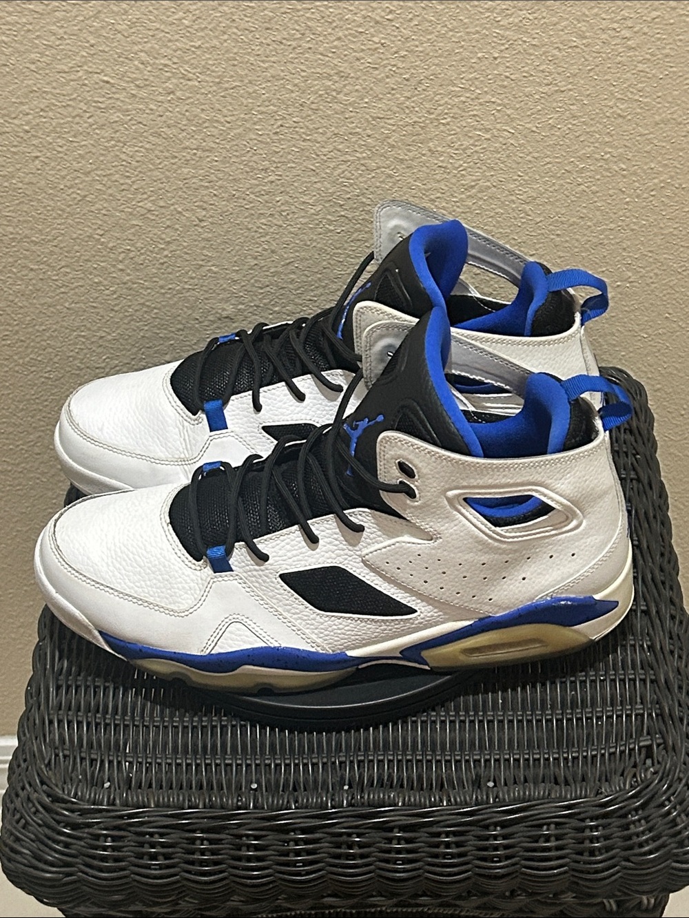 Jordan Flight Club ‘91 White Hyper Royal Black 555475-107 - Picture 2 of 6